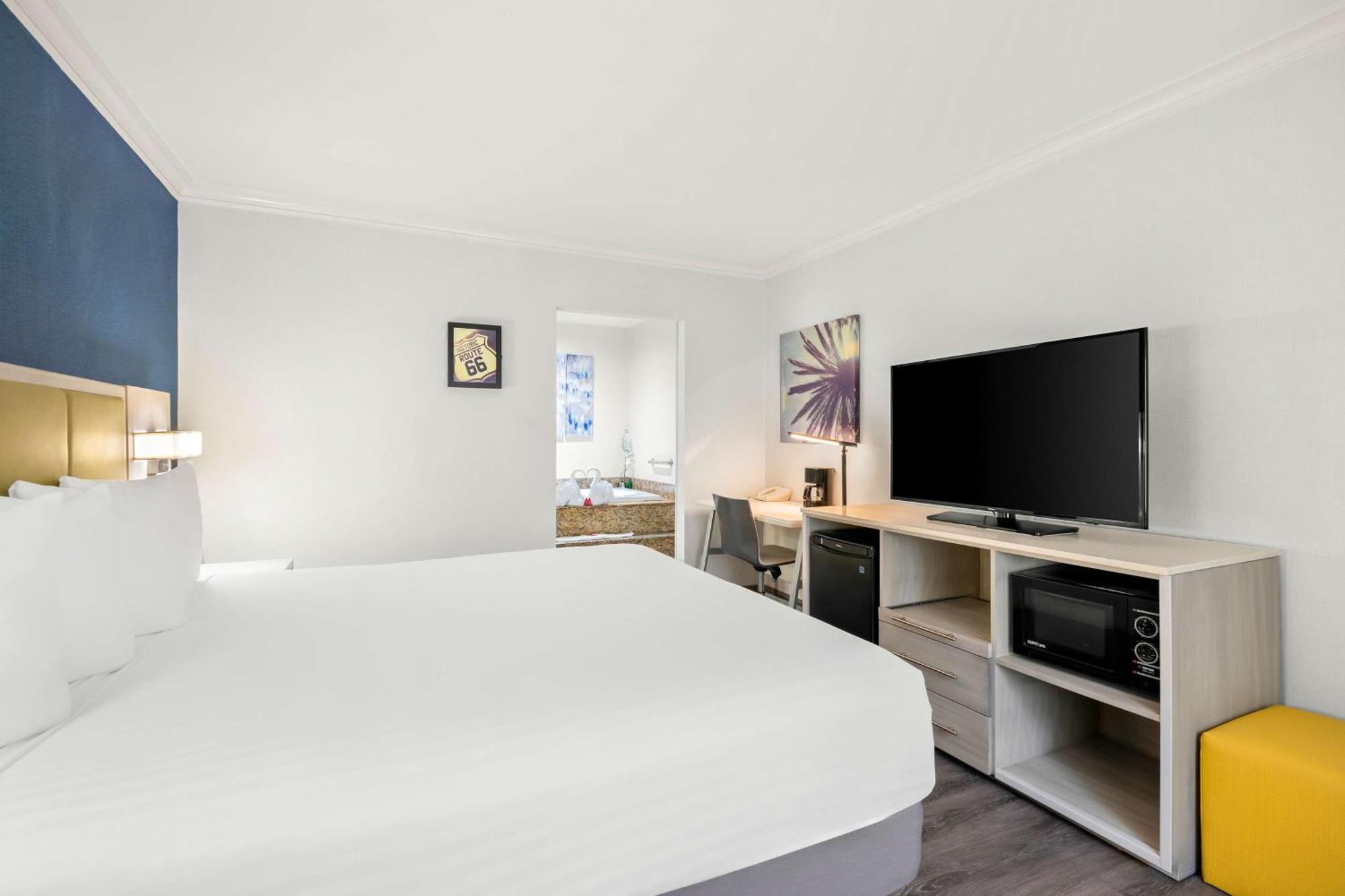 Surestay Hotel By Best Western Santa Monica Exterior photo