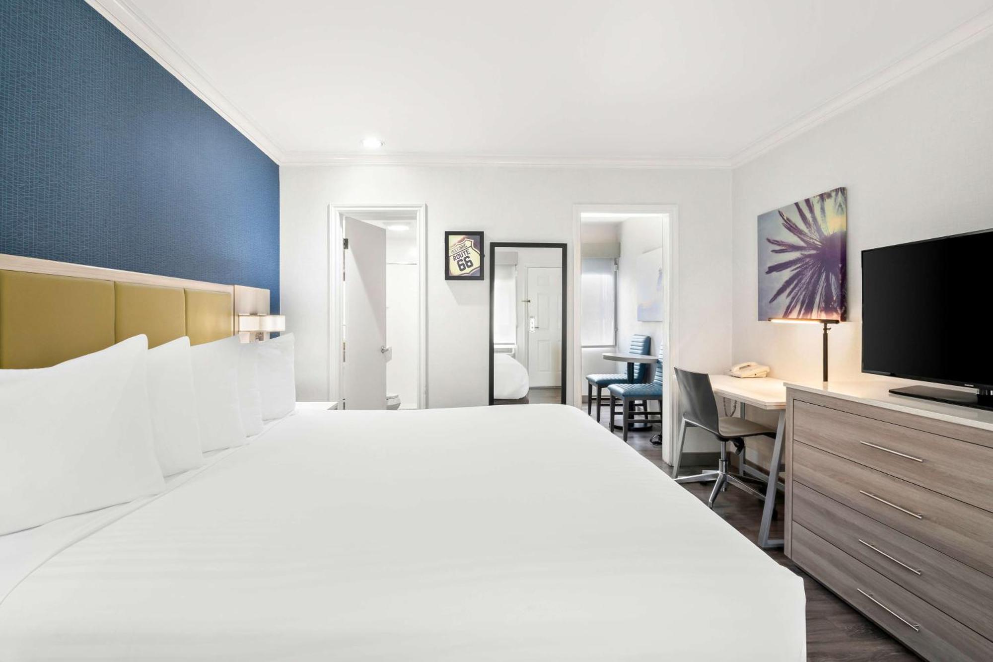 Surestay Hotel By Best Western Santa Monica Exterior photo