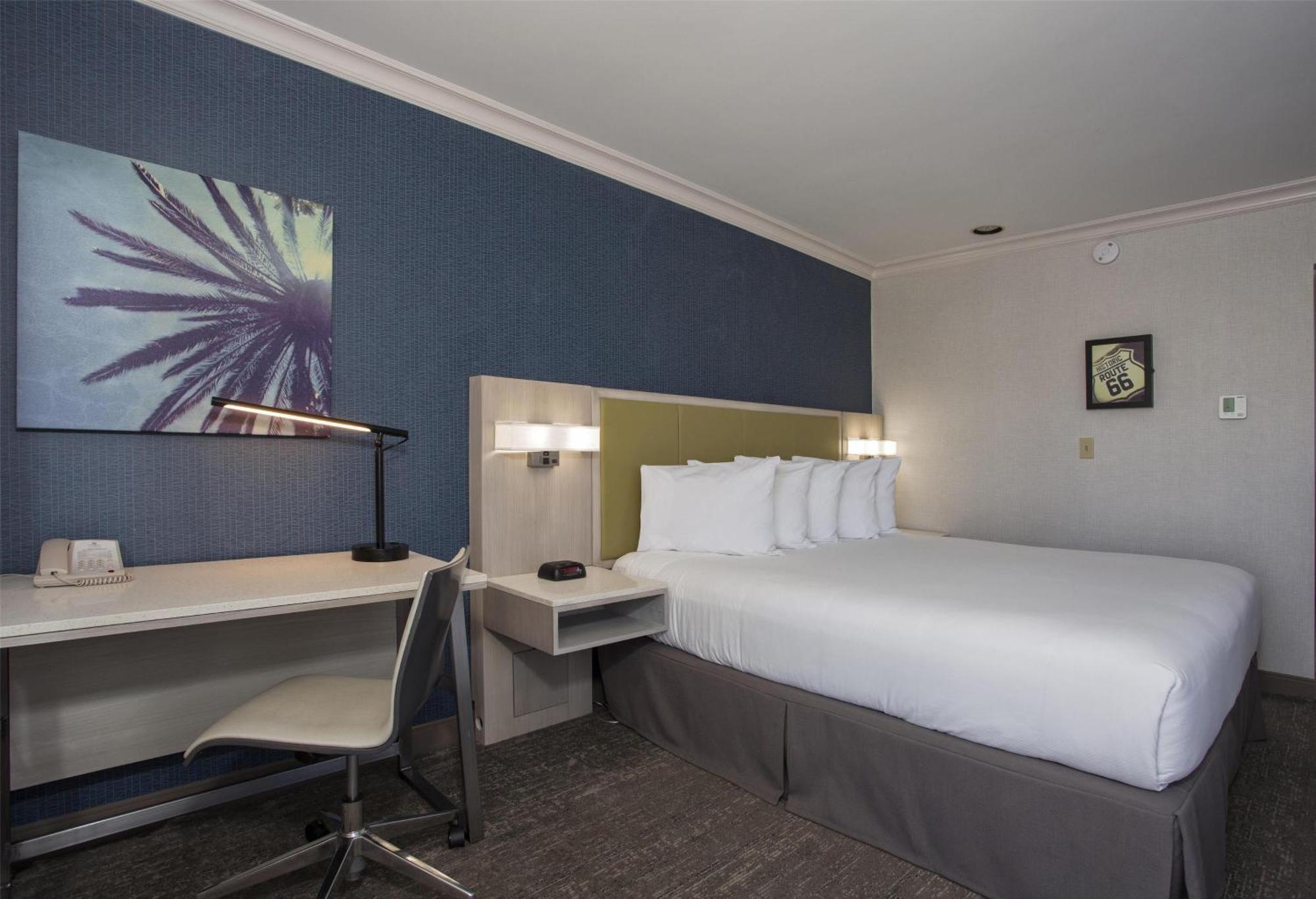 Surestay Hotel By Best Western Santa Monica Exterior photo