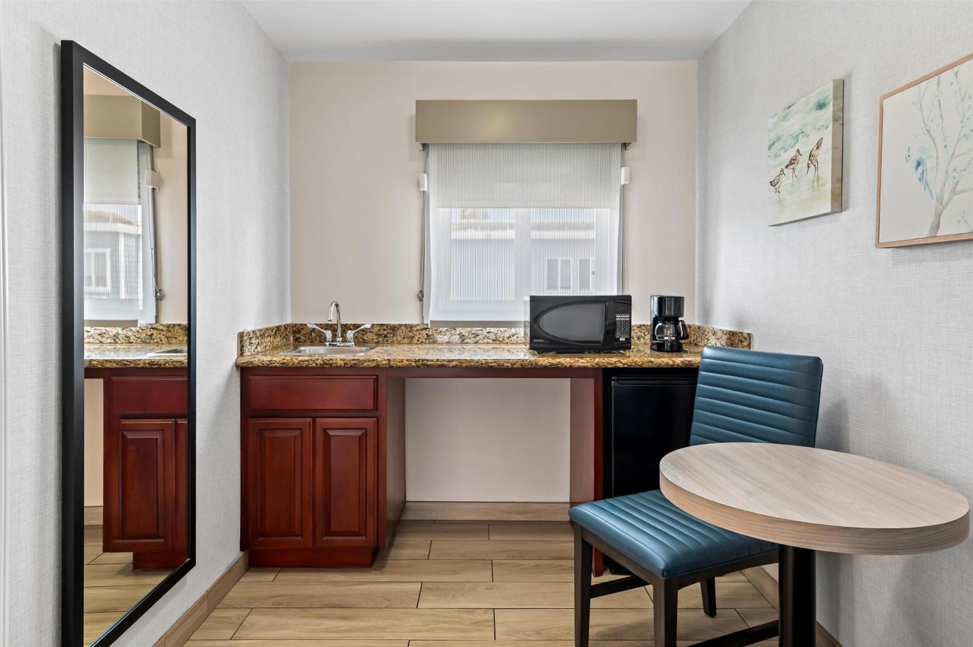 Surestay Hotel By Best Western Santa Monica Exterior photo