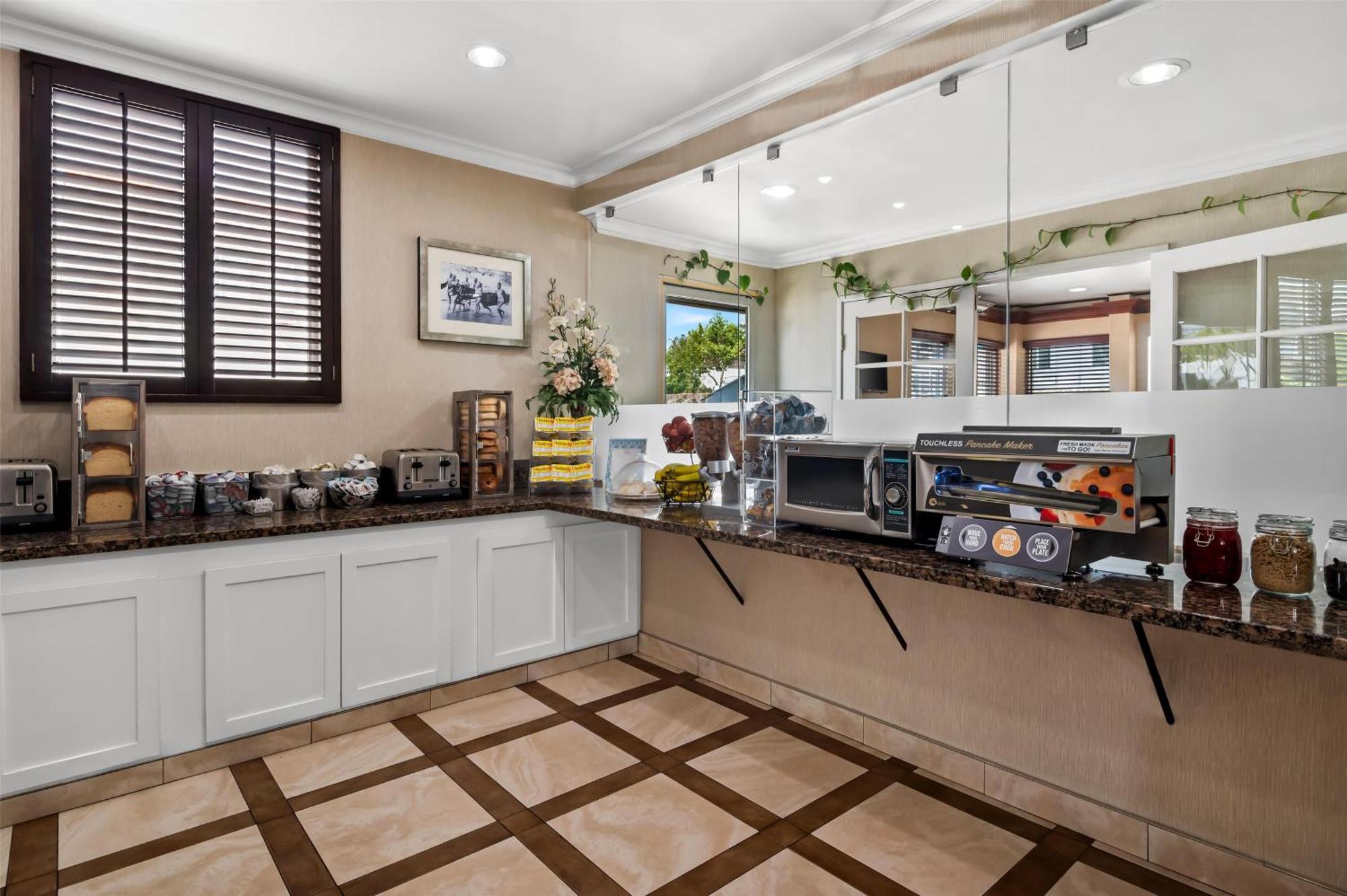Surestay Hotel By Best Western Santa Monica Exterior photo