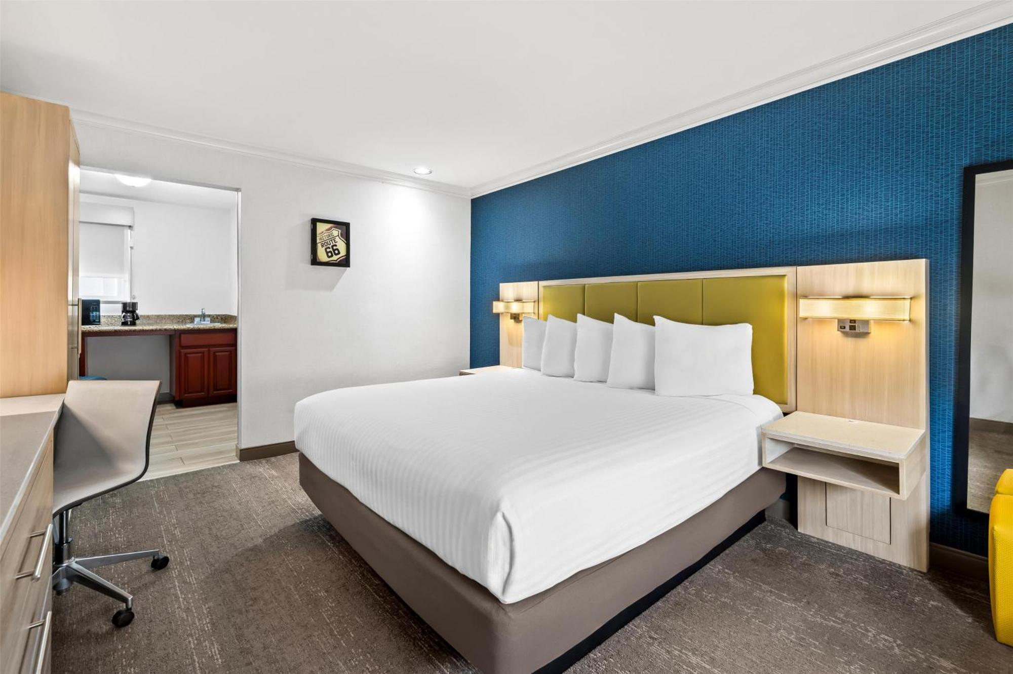 Surestay Hotel By Best Western Santa Monica Exterior photo